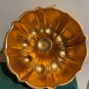 Gold Fluted Wall Decor